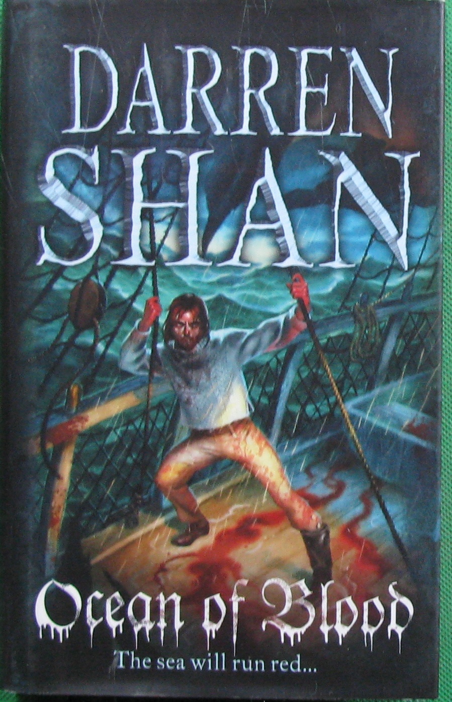 the saga of larten crepsley #2:ocean of blood