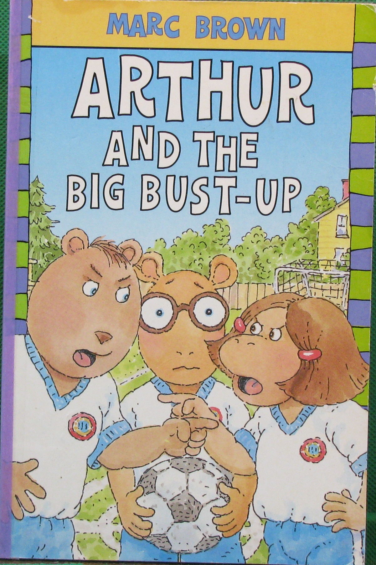 arthur and the big bust-up (arthur reader)