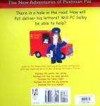 Postman Pat and the Hole in the Road (Postman Pat Photo Book)