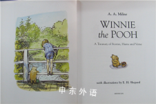 Winnie the Pooh: A treasury of stories, hums and verse